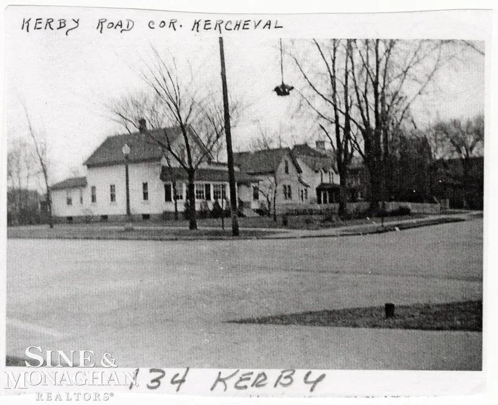 134 Kerby Road Grosse Pointe Farms City MI 48236