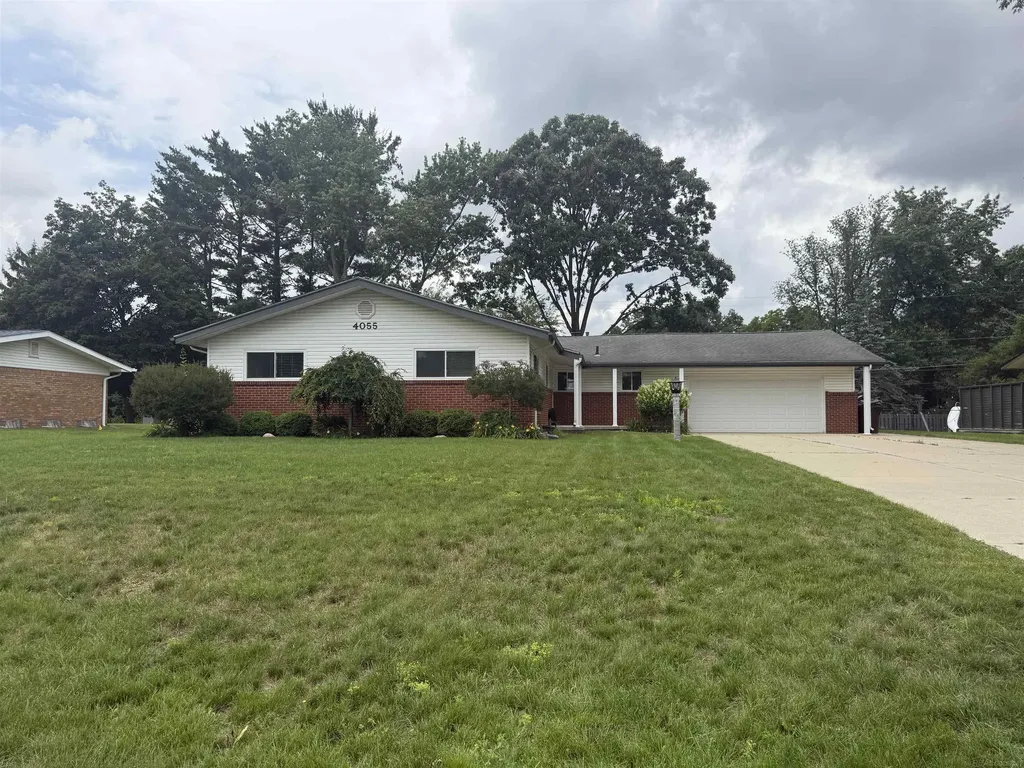 4055 Sandy Creek Drive Shelby Charter Township MI 48316
