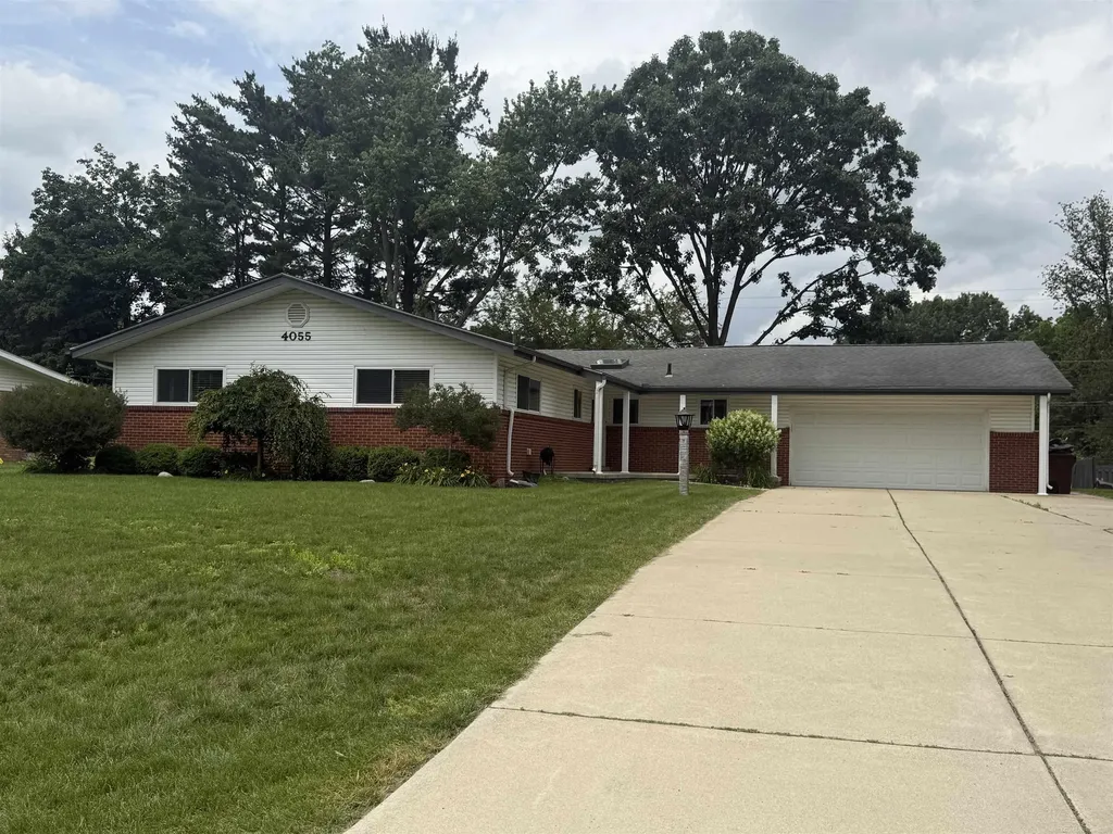 4055 Sandy Creek Drive Shelby Charter Township MI 48316