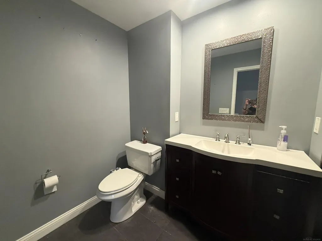 4055 Sandy Creek Drive Shelby Charter Township MI 48316