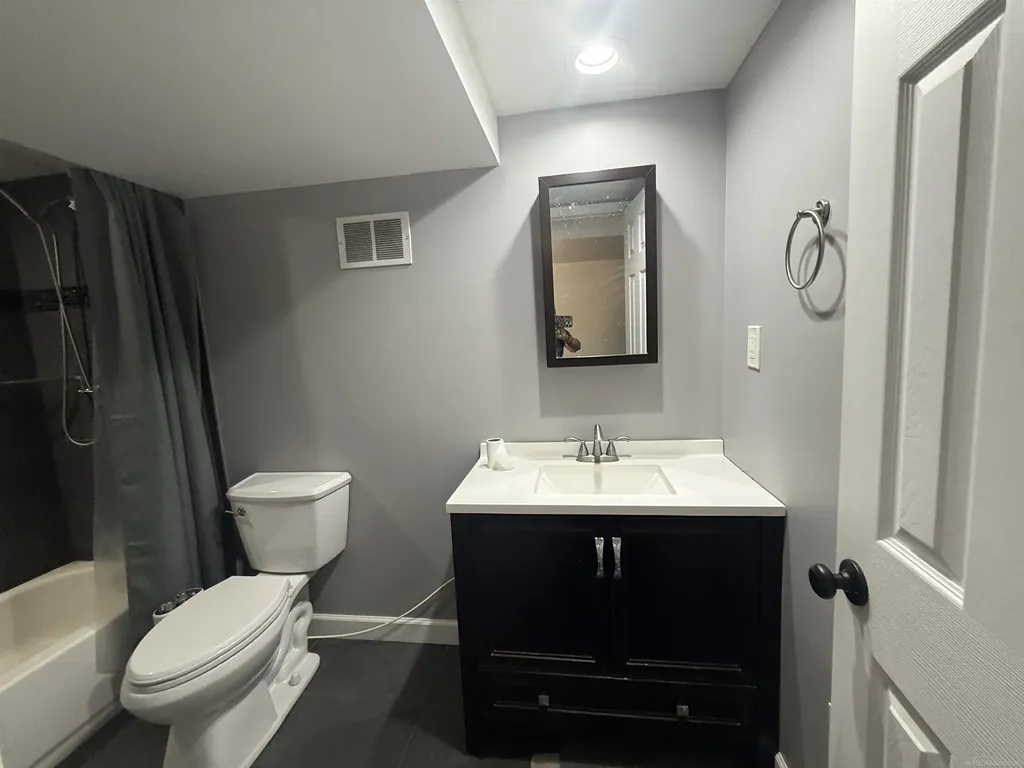 4055 Sandy Creek Drive Shelby Charter Township MI 48316