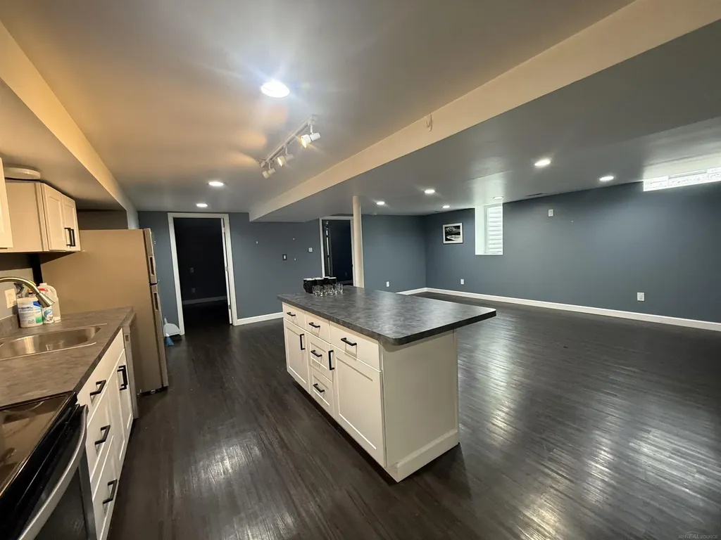 4055 Sandy Creek Drive Shelby Charter Township MI 48316
