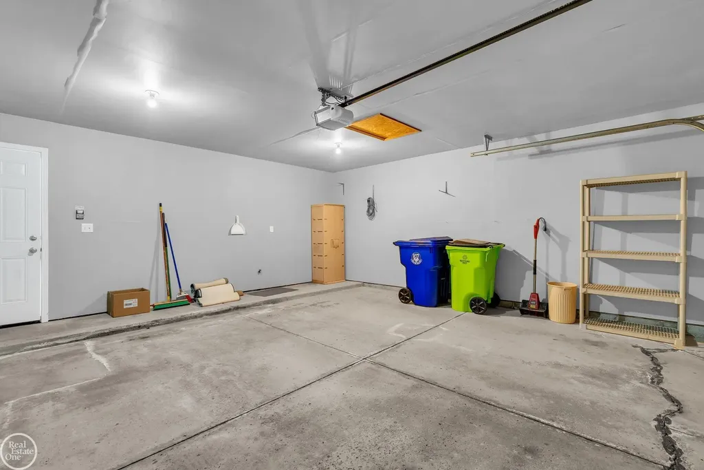 16582 Woodlane Drive Fraser City MI 48026