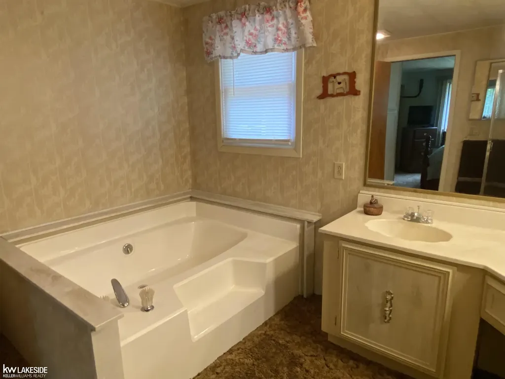 4377 Cochran Road Lake Township MI 48725