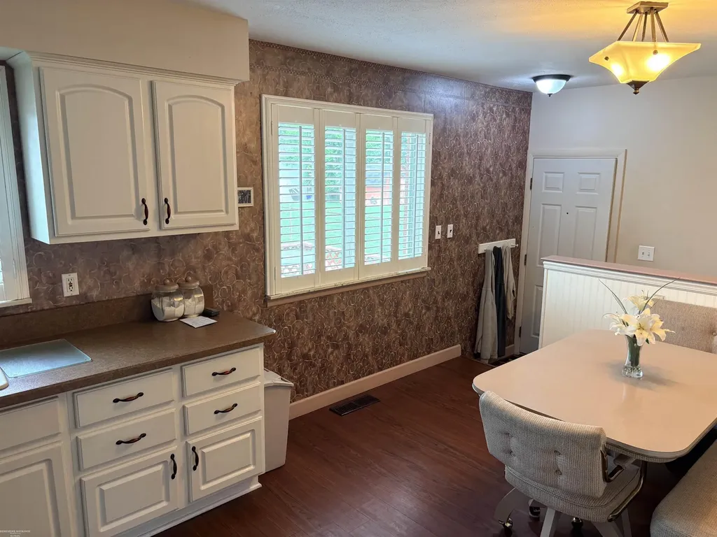 31759 Stricker Drive Warren City MI 48088