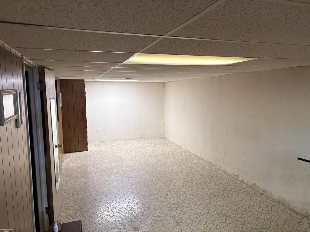 31759 Stricker Drive Warren City MI 48088