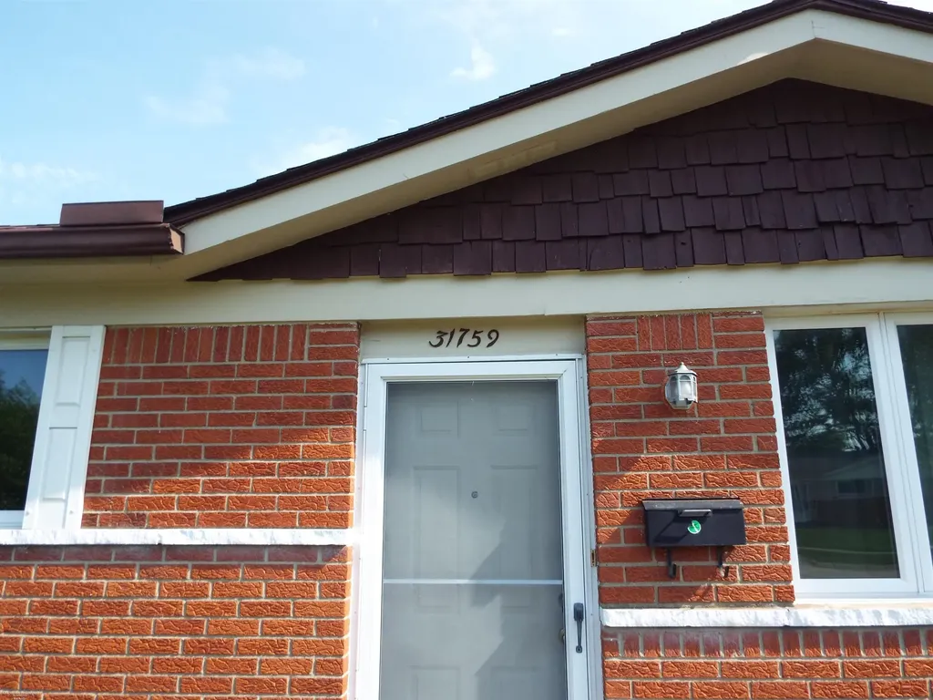 31759 Stricker Drive Warren City MI 48088