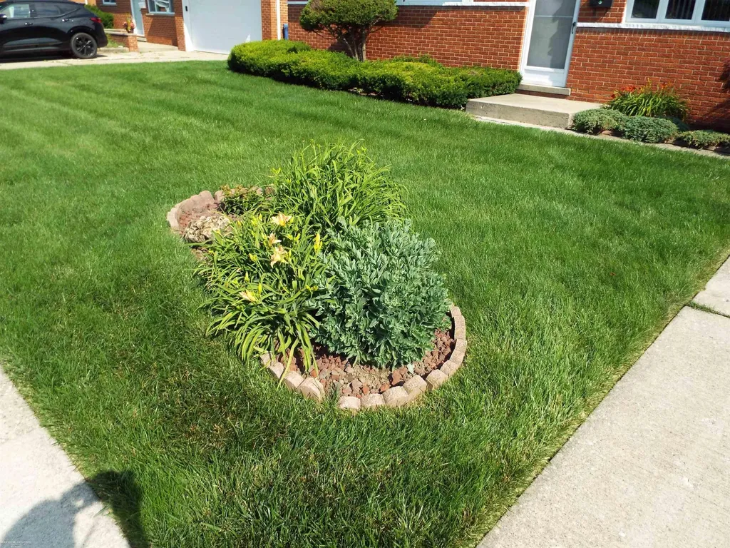 31759 Stricker Drive Warren City MI 48088