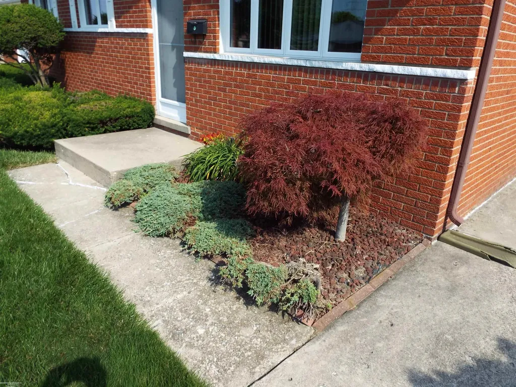 31759 Stricker Drive Warren City MI 48088