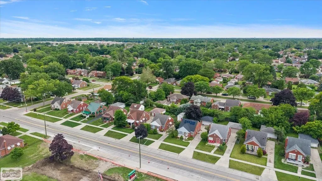 16504 Toepfer Drive Eastpointe City MI 48021