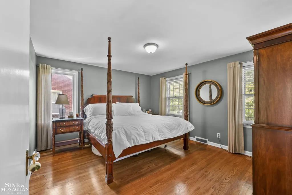 433 Maison Road Grosse Pointe Farms City MI 48236