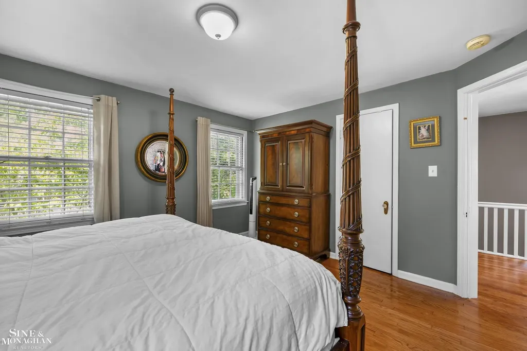433 Maison Road Grosse Pointe Farms City MI 48236