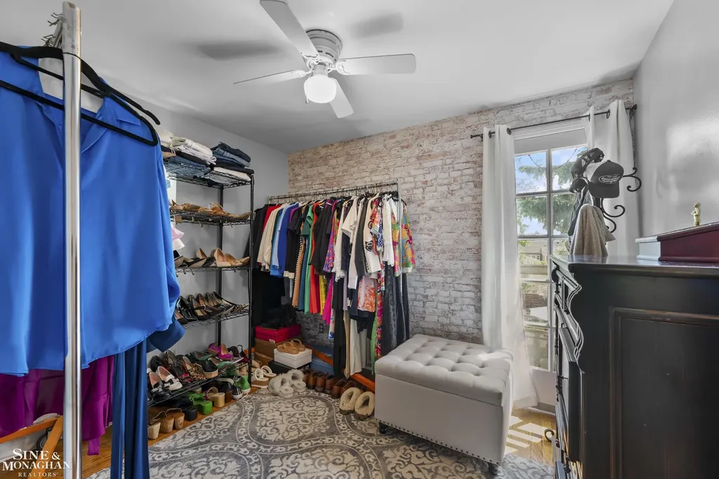 433 Maison Road Grosse Pointe Farms City MI 48236