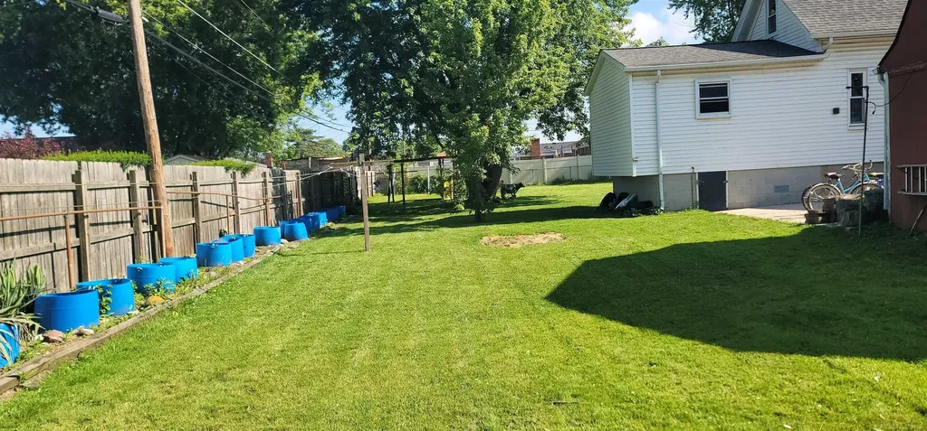 32045 Schoenherr Road Warren City MI 48088