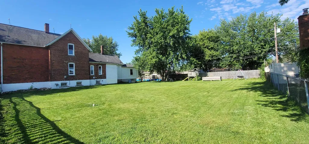 32045 Schoenherr Road Warren City MI 48088