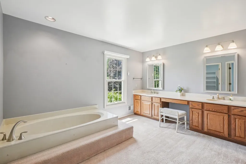 1678 Hillcrest Drive Rochester Hills City MI 48306