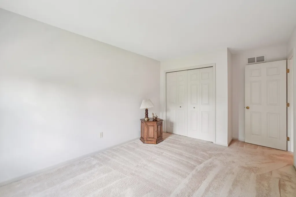 1678 Hillcrest Drive Rochester Hills City MI 48306