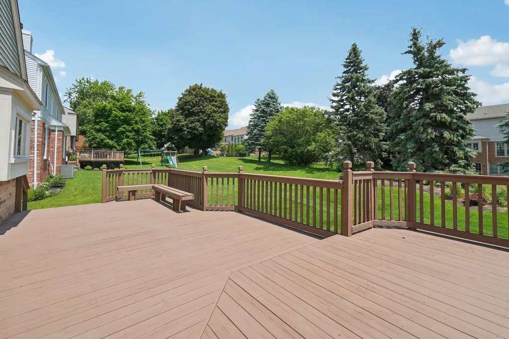 1678 Hillcrest Drive Rochester Hills City MI 48306