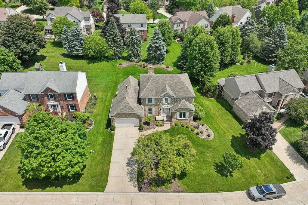 1678 Hillcrest Drive Rochester Hills City MI 48306