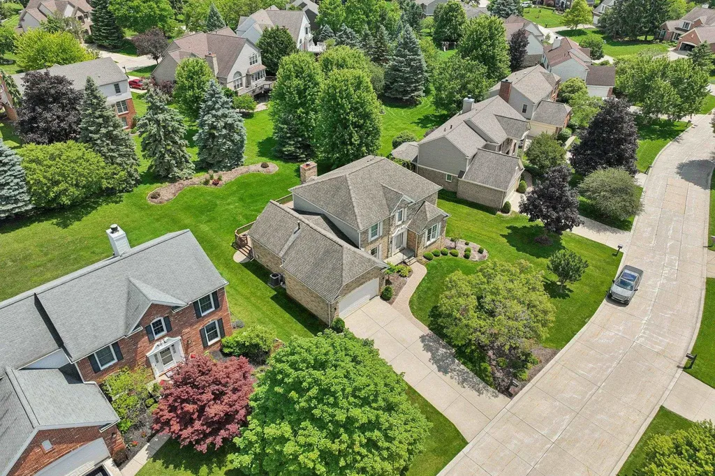 1678 Hillcrest Drive Rochester Hills City MI 48306