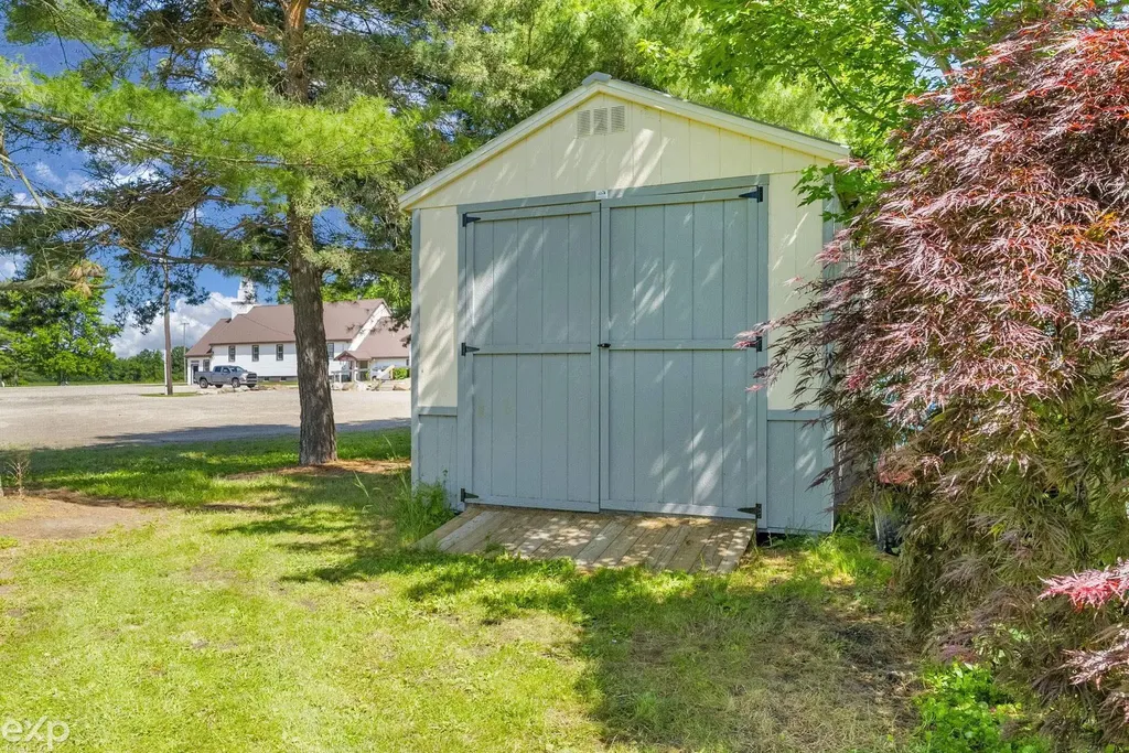 1533 Galbraith Line Road Fremont Township MI 48097