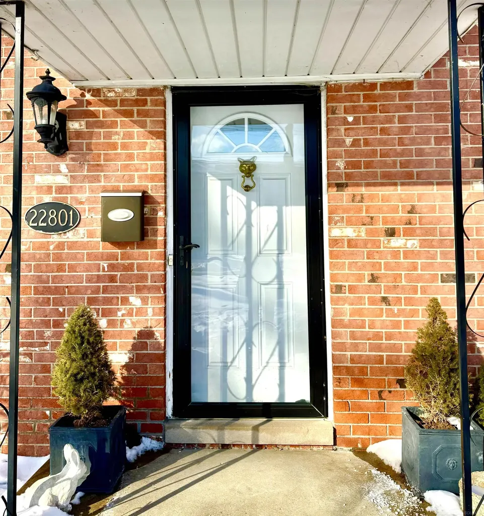 22801 Overlake Street St. Clair Shores City MI 48080