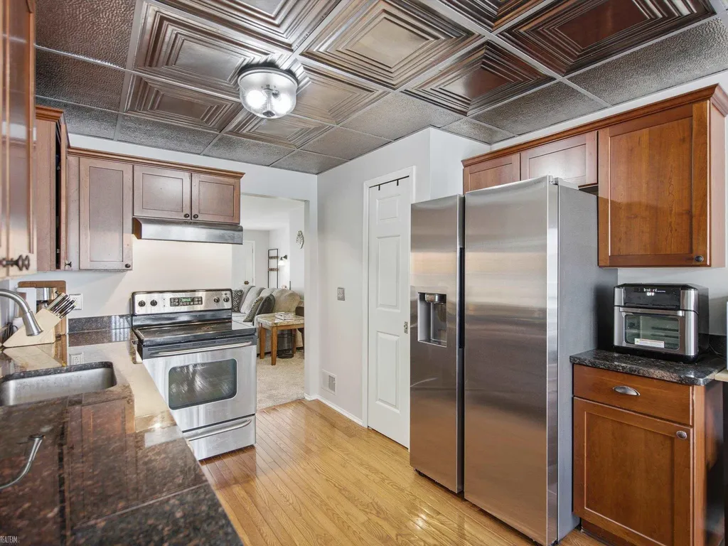 157 Evergreen Trail Lake Orion Village MI 48362