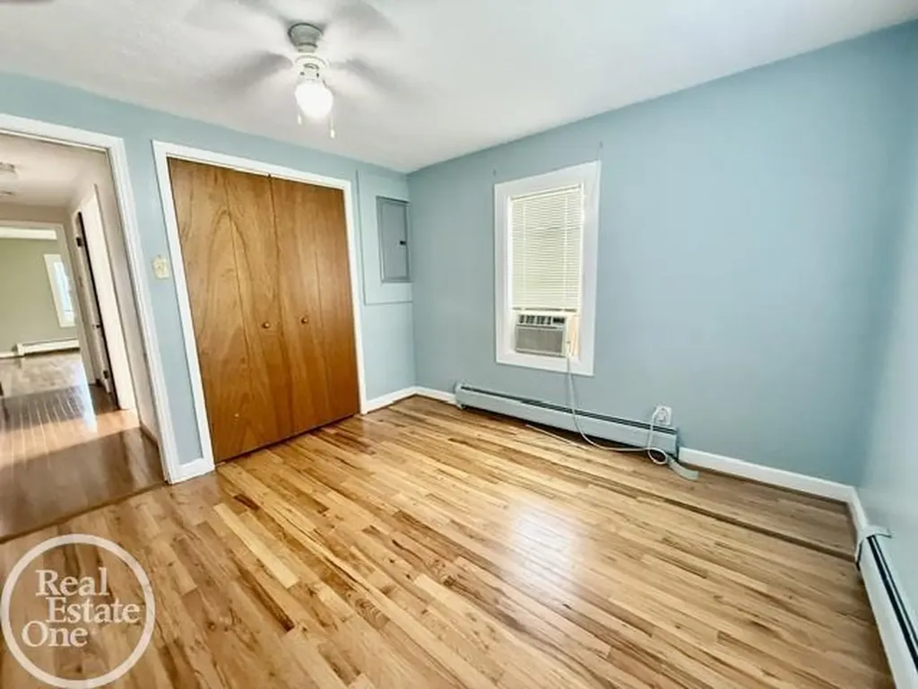 8473 Dixie Highway Ira Township MI 48023