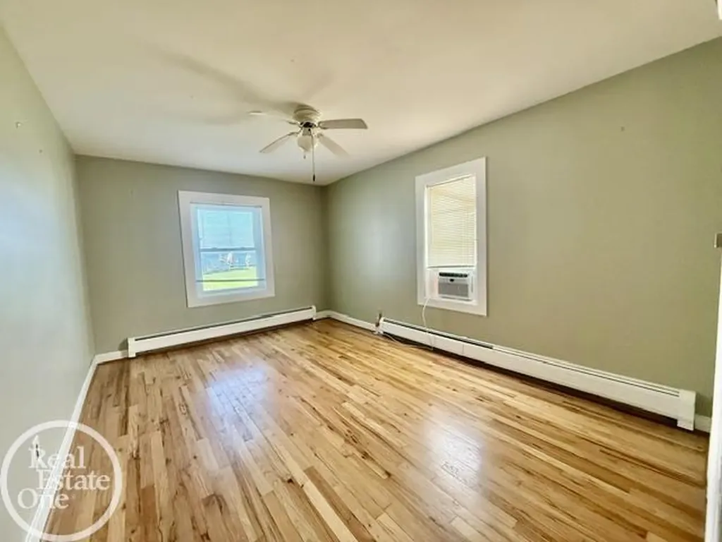 8473 Dixie Highway Ira Township MI 48023