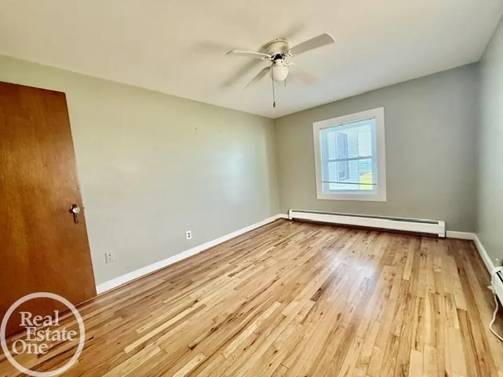 8473 Dixie Highway Ira Township MI 48023