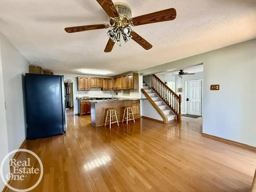 8473 Dixie Highway Ira Township MI 48023