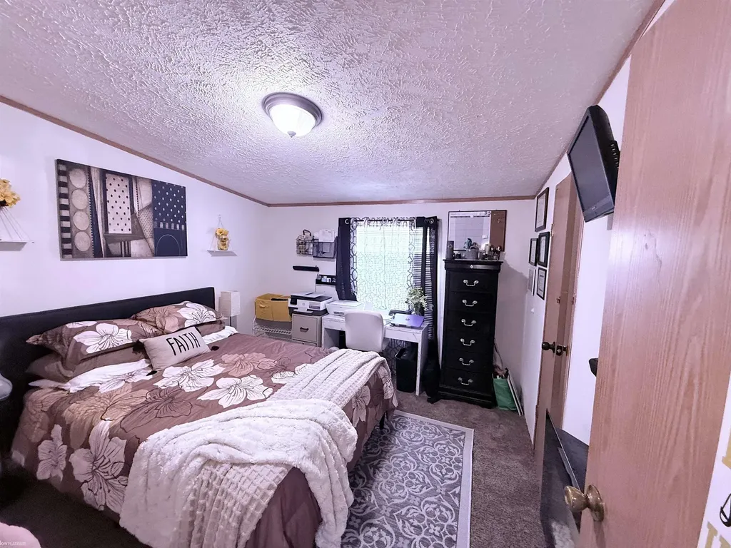 43864 Eureka Road Clinton Charter Township MI 48036