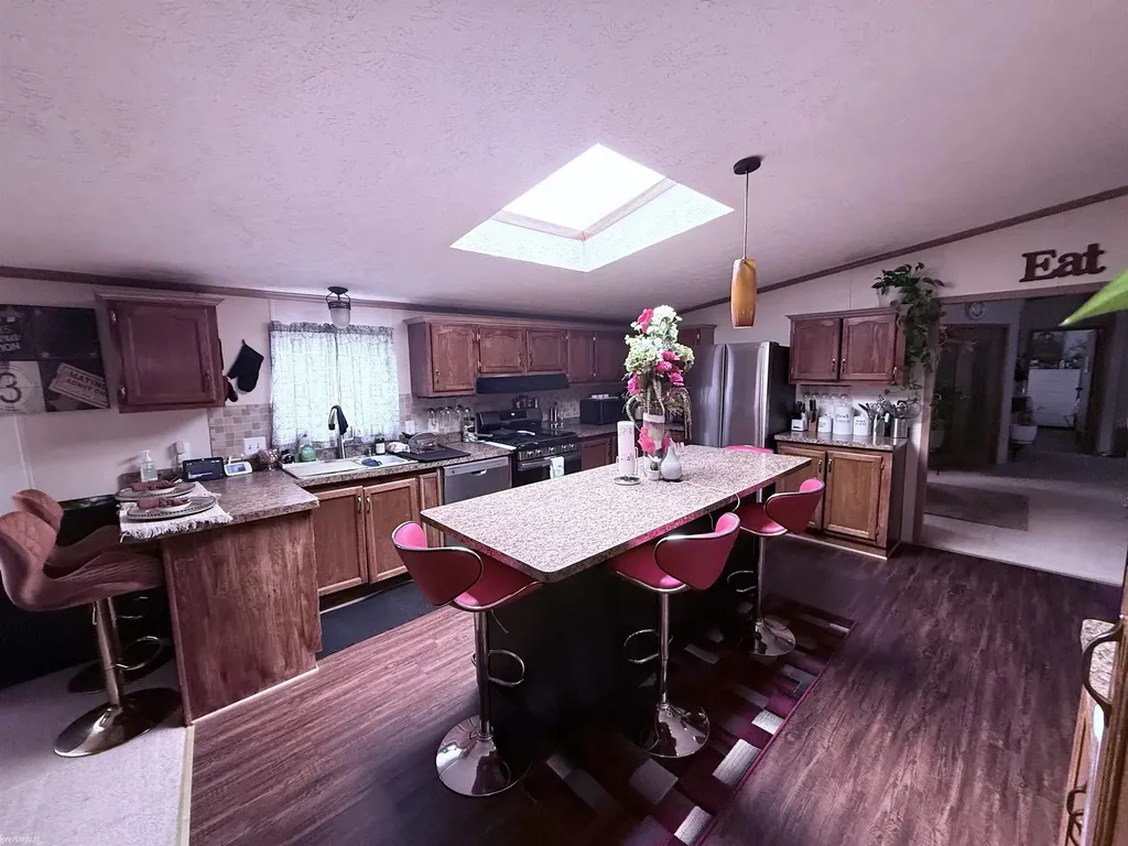 43864 Eureka Road Clinton Charter Township MI 48036