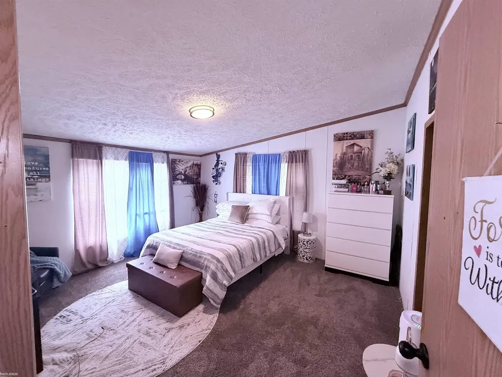43864 Eureka Road Clinton Charter Township MI 48036