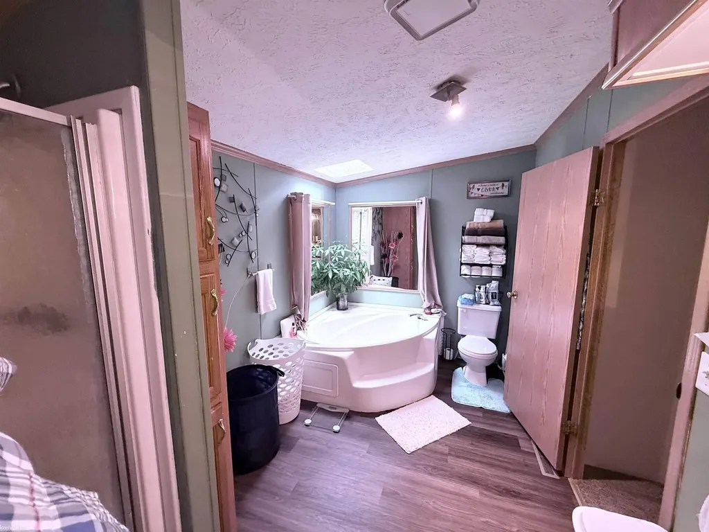 43864 Eureka Road Clinton Charter Township MI 48036