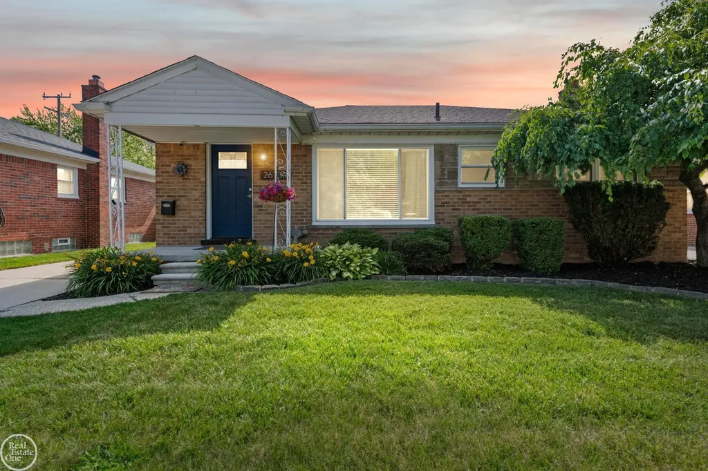 26730 Ursuline Street St. Clair Shores City MI 48081