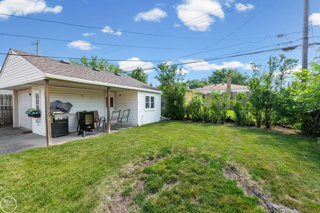 26730 Ursuline Street St. Clair Shores City MI 48081