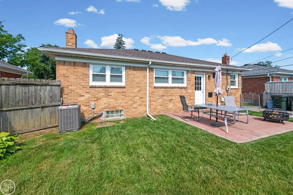 26730 Ursuline Street St. Clair Shores City MI 48081