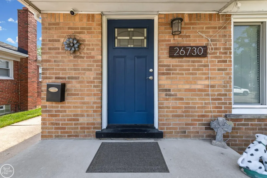 26730 Ursuline Street St. Clair Shores City MI 48081