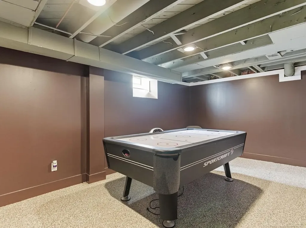 1223 Greenleaf Drive Royal Oak City MI 48067