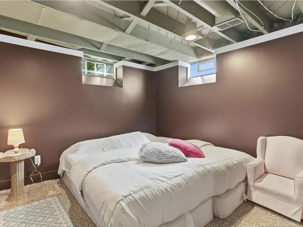 1223 Greenleaf Drive Royal Oak City MI 48067