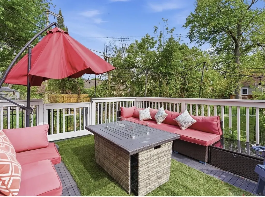 1223 Greenleaf Drive Royal Oak City MI 48067