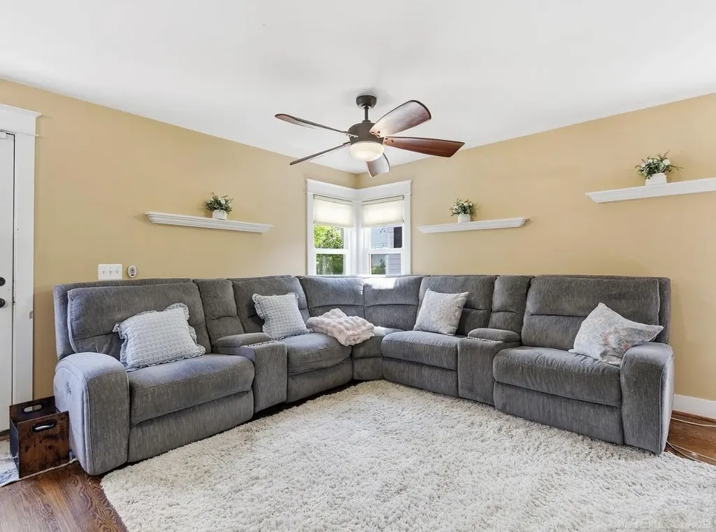 1223 Greenleaf Drive Royal Oak City MI 48067