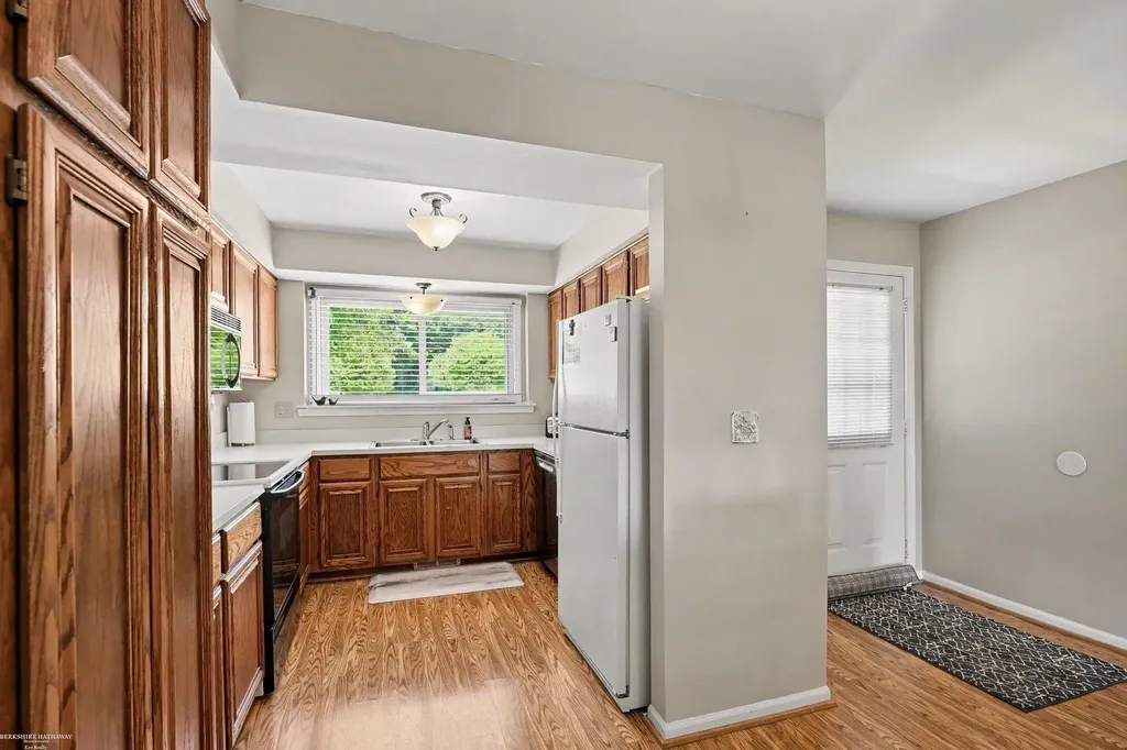 42278 Hidden Brook Drive Clinton Charter Township MI 48038