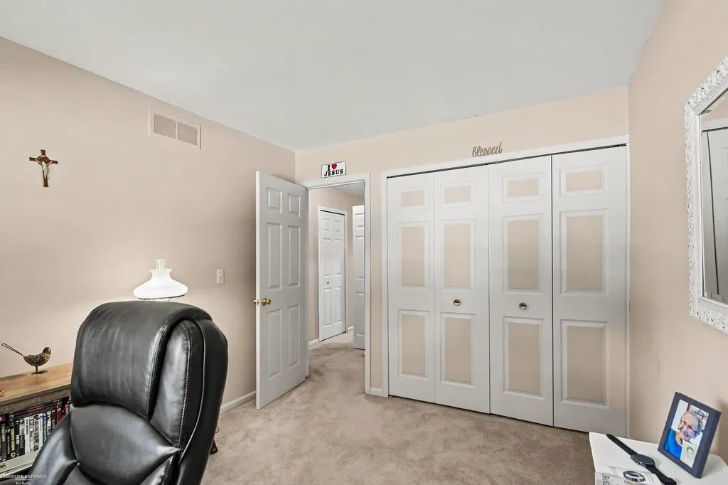 42278 Hidden Brook Drive Clinton Charter Township MI 48038