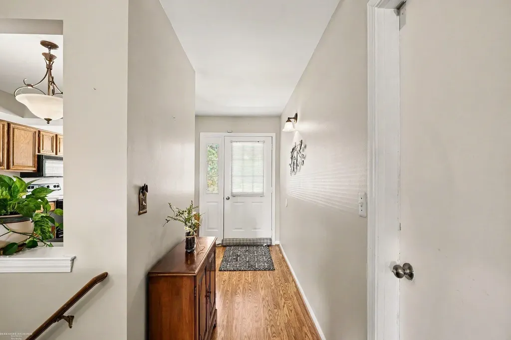 42278 Hidden Brook Drive Clinton Charter Township MI 48038