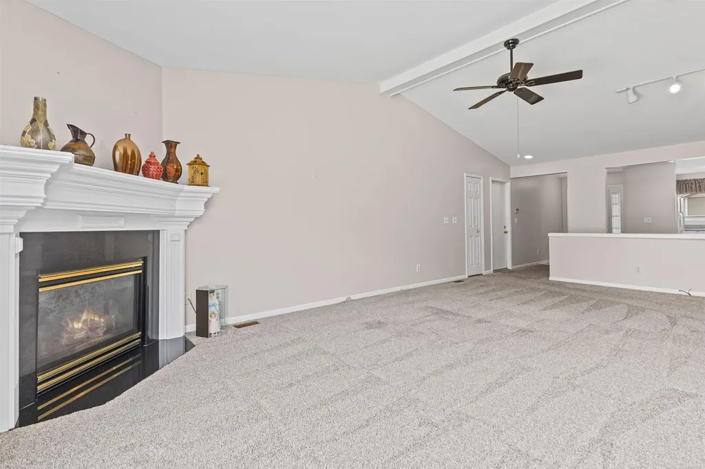 42284 Aspen Court Clinton Charter Township MI 48038