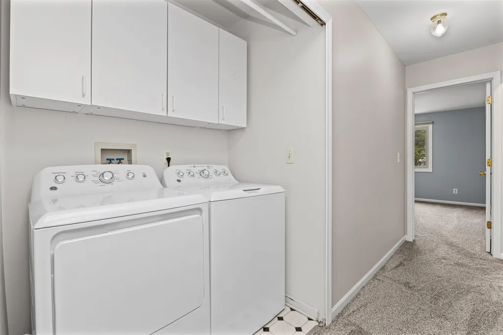 42284 Aspen Court Clinton Charter Township MI 48038