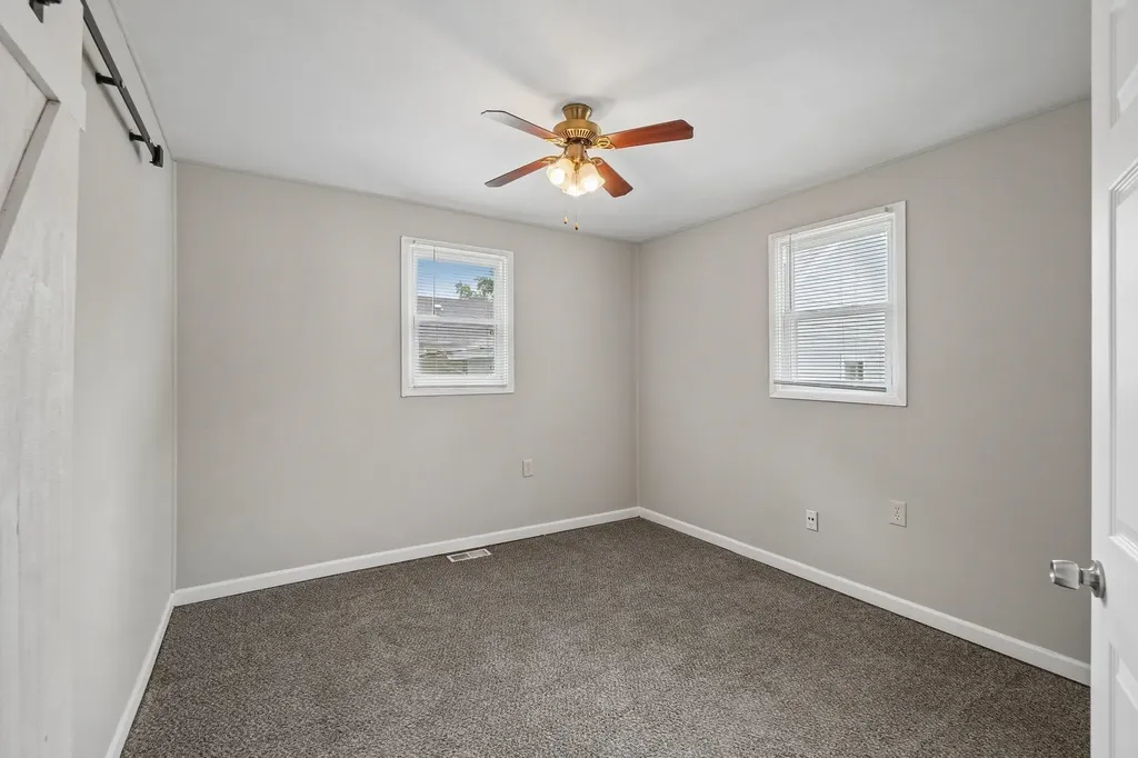 13 Myra Avenue Pontiac City MI 48341