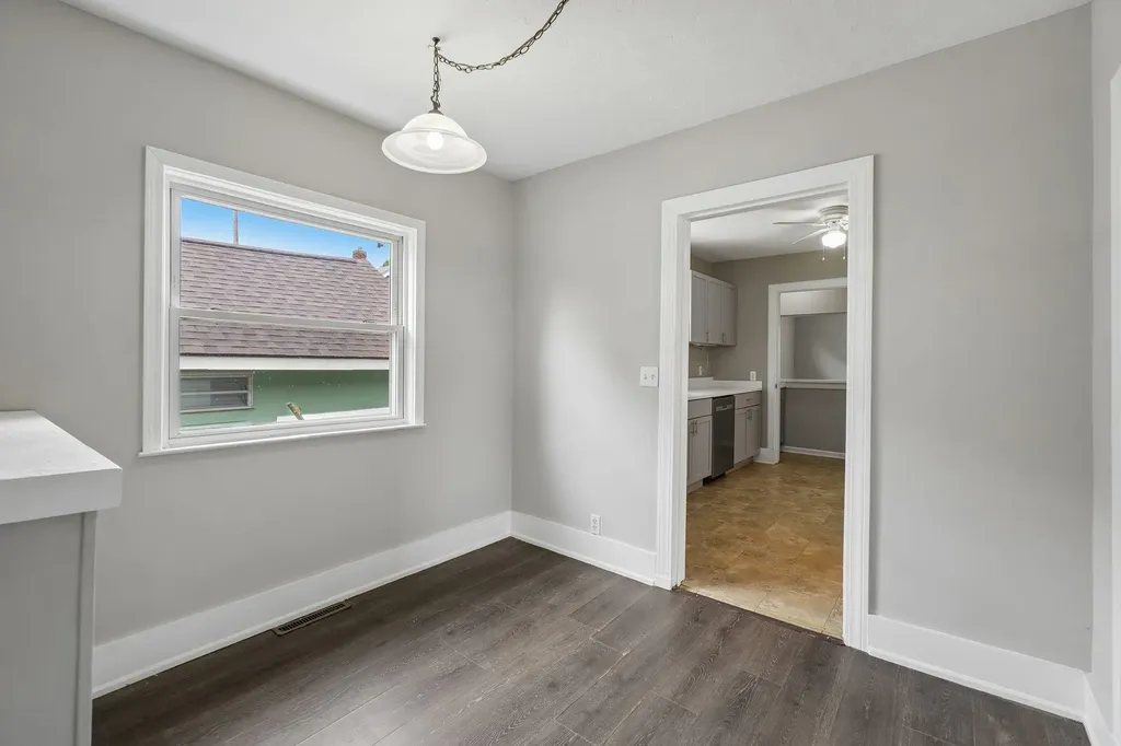 13 Myra Avenue Pontiac City MI 48341